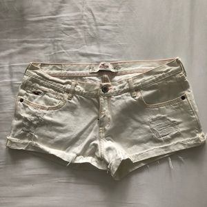 White Jean sz 7 Hollister Shorts